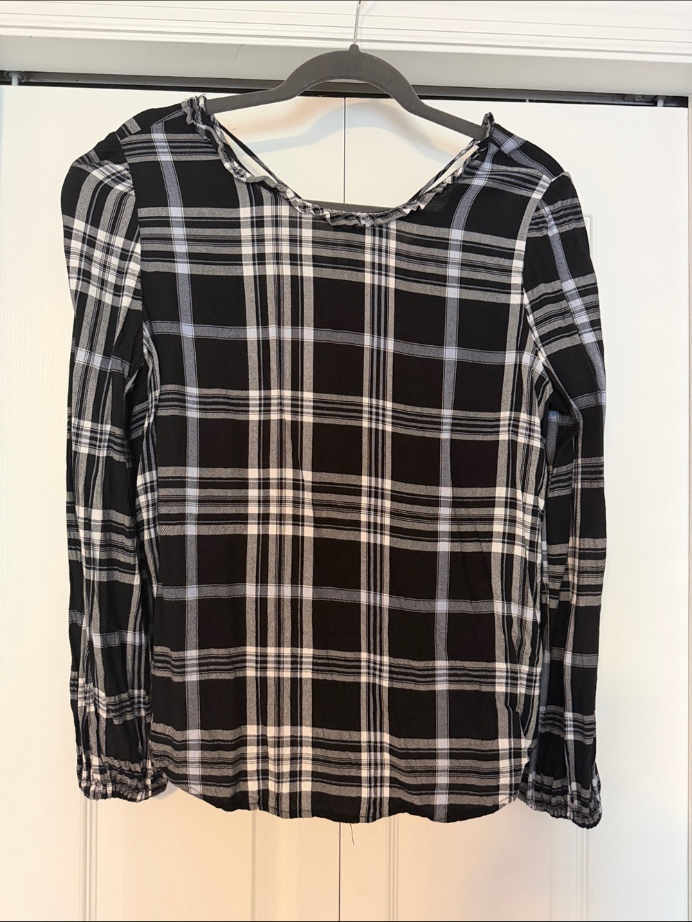 LOFT Black and White Plaid Long-Sleeve Women's Top